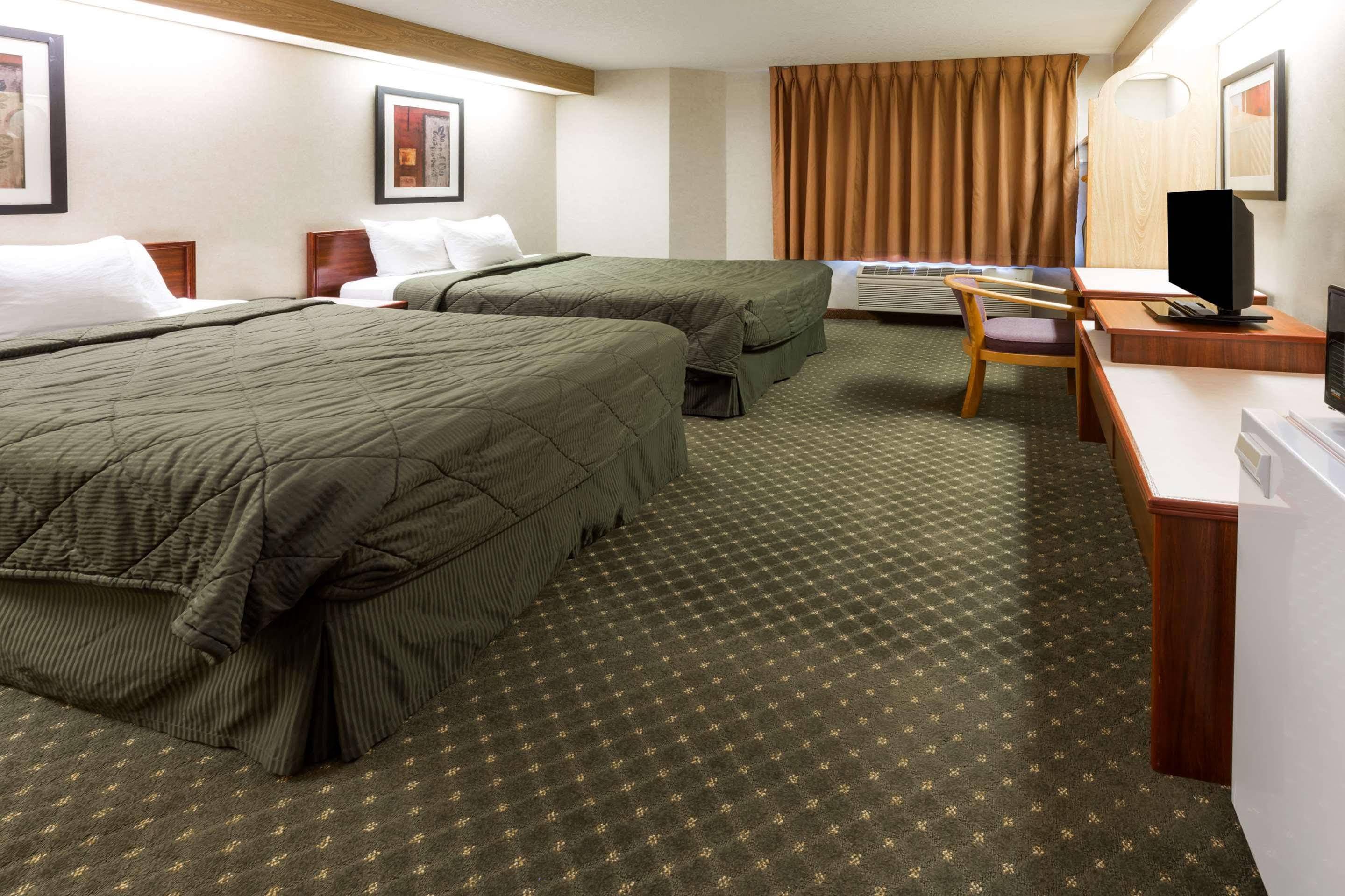 Days Inn By Wyndham Portland East Εξωτερικό φωτογραφία