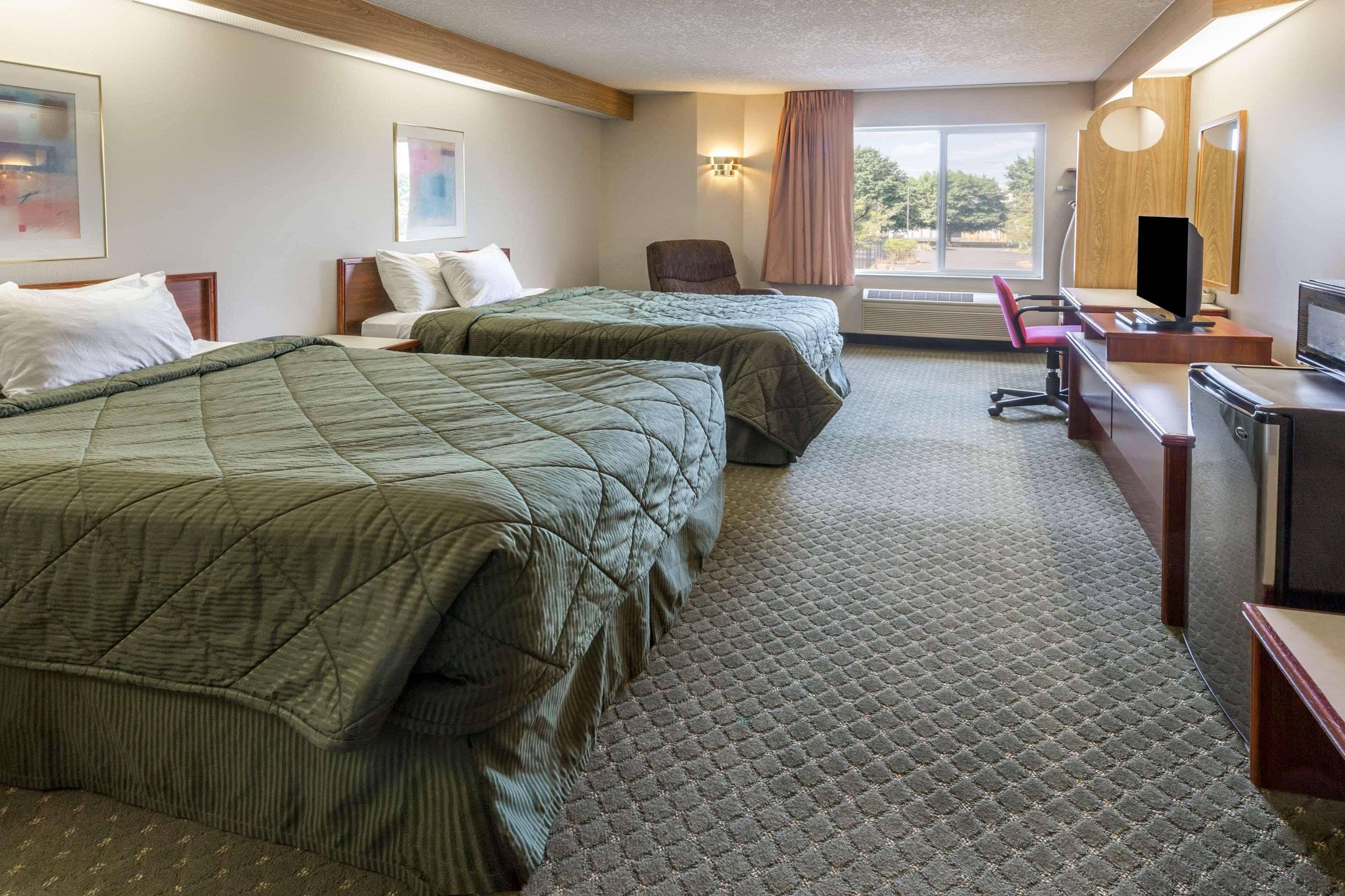 Days Inn By Wyndham Portland East Εξωτερικό φωτογραφία